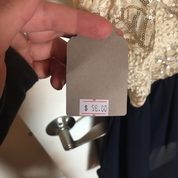 NWT DRESS - Picture 4 of 4